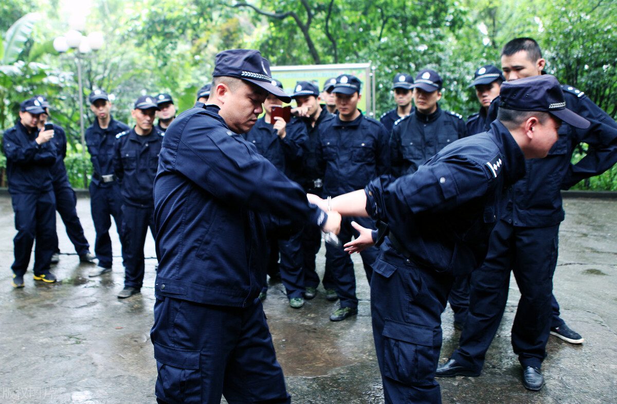 好消息，退伍军人也能考“铁饭碗”！这些体制内岗位正在招人